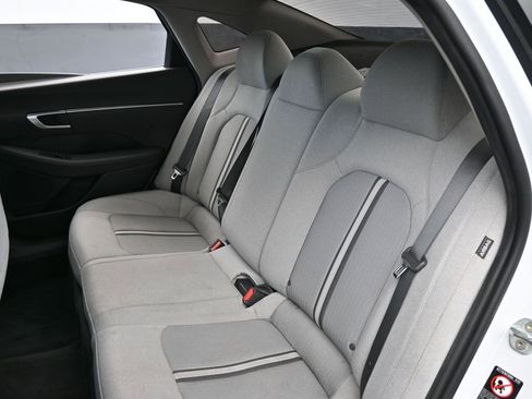 Used 2022 Hyundai Sonata SE image 33