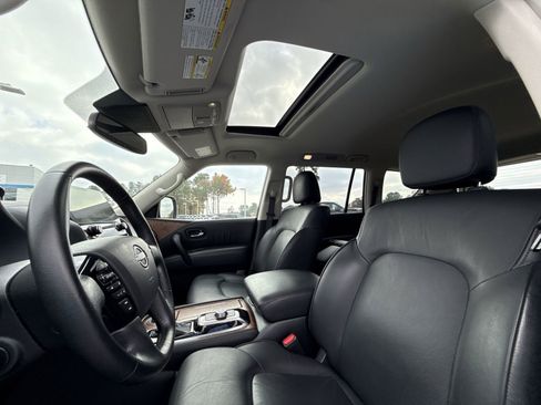Used 2024 Nissan Armada SL w/ Captain's Chairs Package image 28