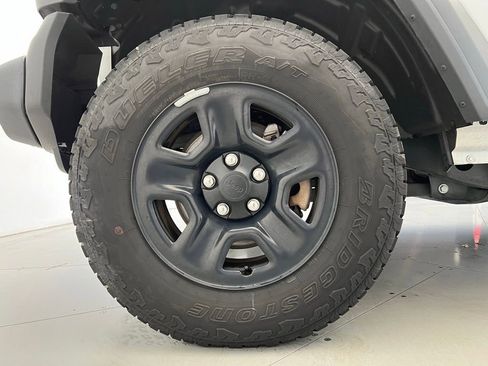 Used 2021 Jeep Wrangler Sport image 22