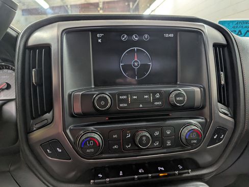 Used 2014 GMC Sierra 1500 SLT w/ All-Terrain Package AWD/4WD image 13