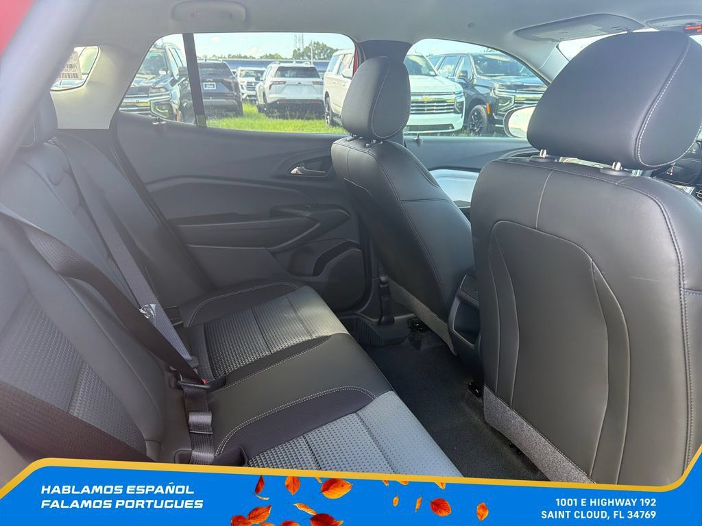 New 2026 Chevrolet Trax LT w/ Driver Confidence Package FWD image 29