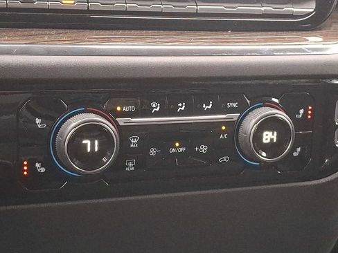 Used 2023 Chevrolet Silverado 1500 LT image 16