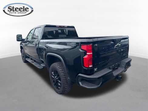 Used 2025 Chevrolet Silverado 2500 LTZ w/ Trail Boss Package AWD/4WD image 4