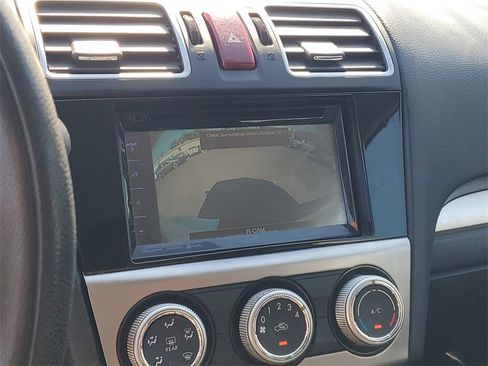 Used 2015 Subaru Crosstrek 2.0i image 21