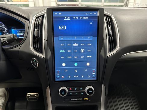 Used 2022 Ford Edge ST-Line image 19