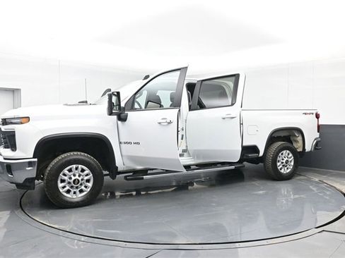 Certified 2024 Chevrolet Silverado 2500 LT image 51