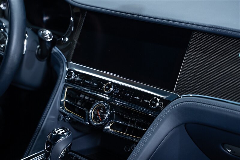 Used 2022 Bentley Flying Spur W12 AWD/4WD image 63