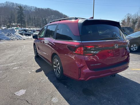 New 2026 Honda Odyssey EX-L image 8