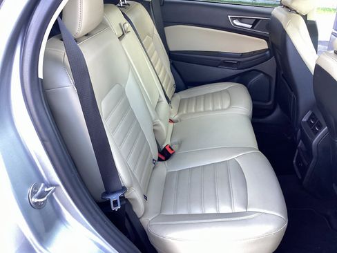 Used 2024 Ford Edge SEL image 19