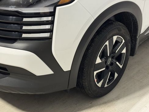 New 2025 Nissan Kicks SV image 19