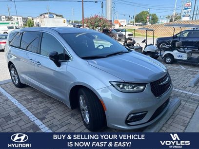 Used 2026 Chrysler Pacifica Limited