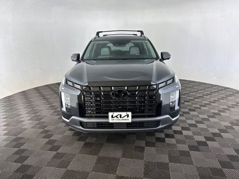 Used 2023 Hyundai Palisade Limited w/ Cargo Package FWD image 3