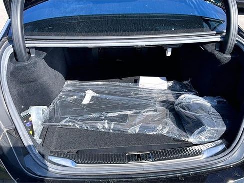 Used 2024 Mercedes-Benz S 580e 4MATIC Sedan image 37