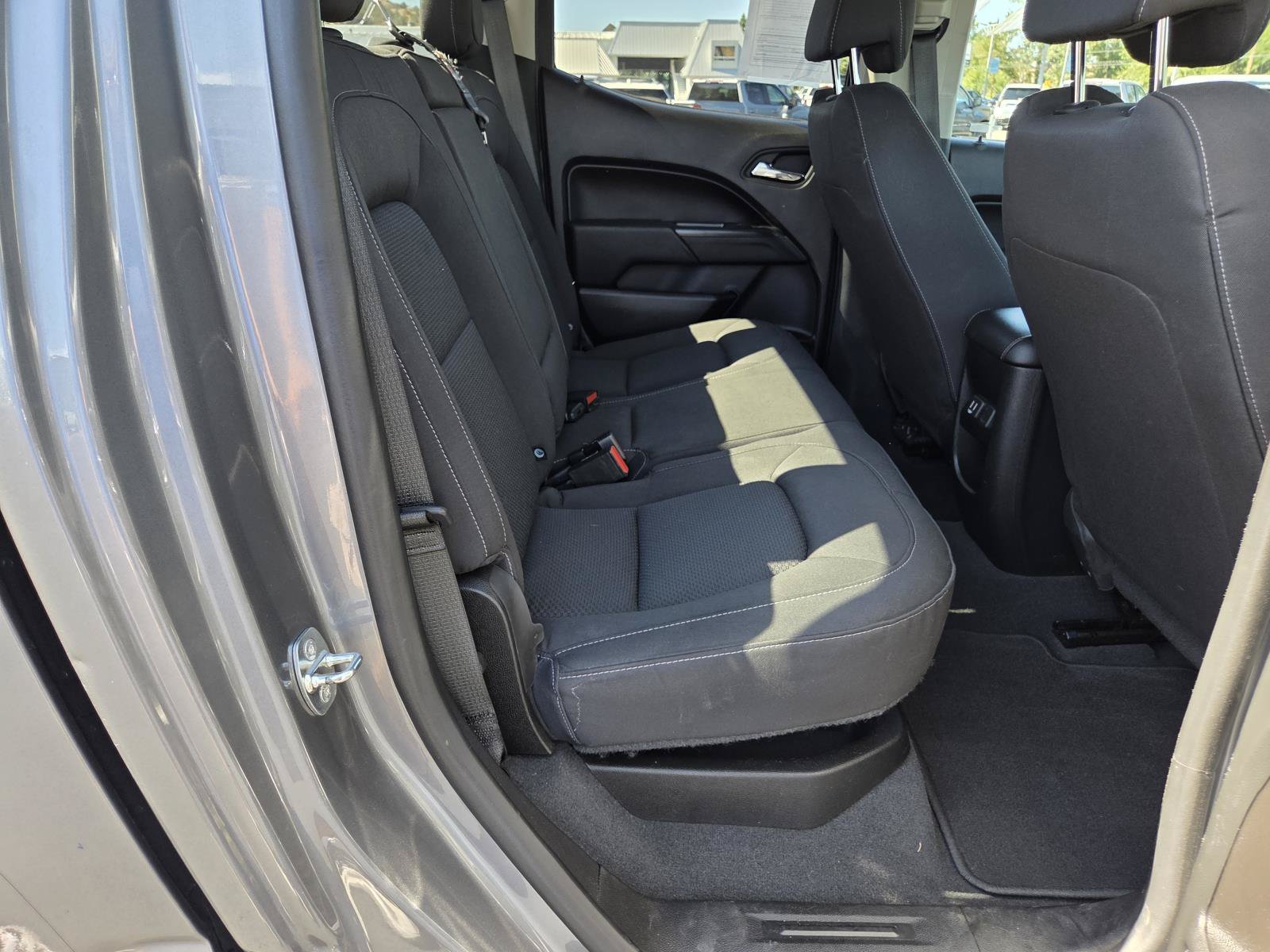 Used 2021 Chevrolet Colorado LT AWD/4WD image 18