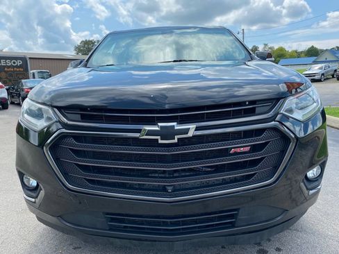 Used 2021 Chevrolet Traverse RS FWD image 3