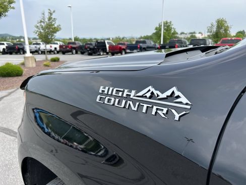 Used 2024 Chevrolet Silverado 1500 High Country w/ Technology Package AWD/4WD image 13
