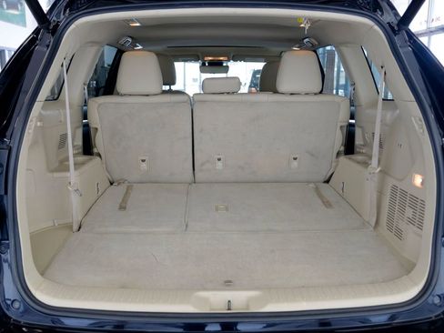 Used 2019 Toyota Highlander XLE image 31