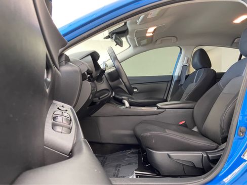 Used 2021 Nissan Sentra SV image 11