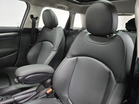 Used 2023 MINI Cooper S image 12