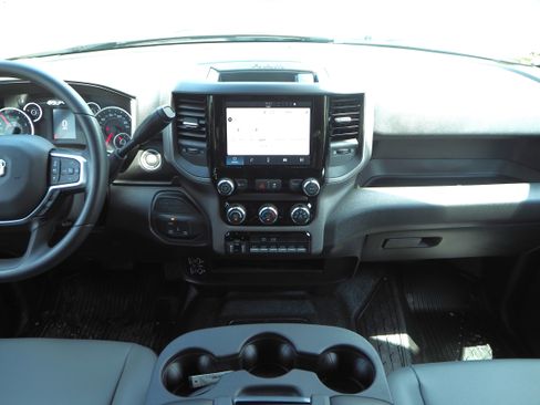 New 2025 RAM 5500 Tradesman image 17