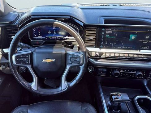 Used 2022 Chevrolet Silverado 1500 LTZ w/ LTZ Premium Package image 14