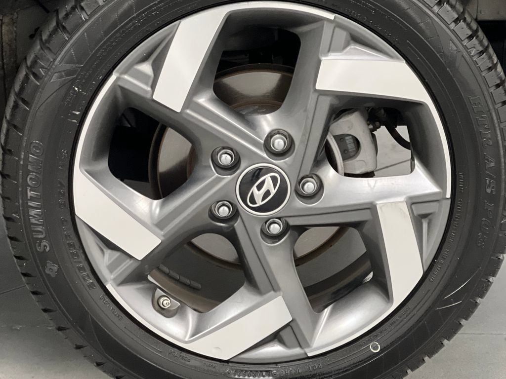 Used 2025 Hyundai Venue SEL FWD image 64