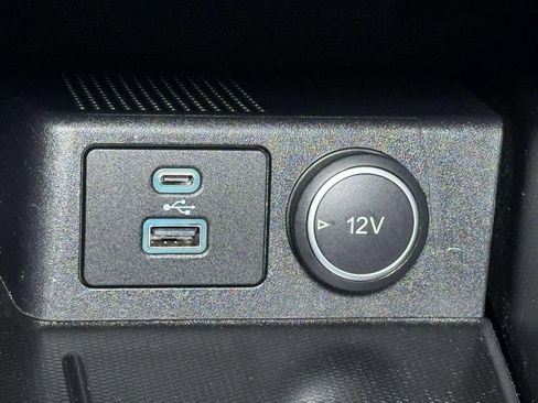 Used 2021 Ford Escape Titanium image 13