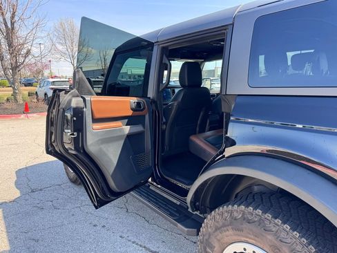 Used 2023 Ford Bronco Outer Banks w/ Sasquatch Package image 25