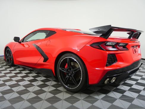 Used 2020 Chevrolet Corvette Stingray Premium Cpe w/ 3LT Preferred Equipment Group image 7