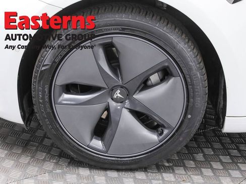 Used 2019 Tesla Model 3 Long Range image 29