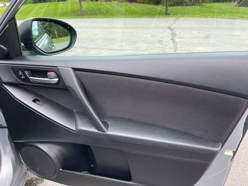 Used 2012 MAZDA MAZDA3 i Touring FWD image 22