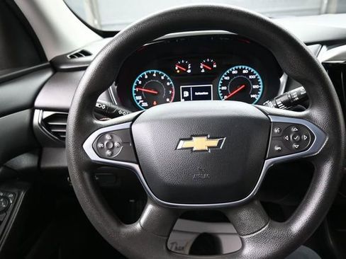 Used 2021 Chevrolet Traverse LS FWD image 8