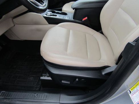 Certified 2021 Ford Escape Titanium image 15