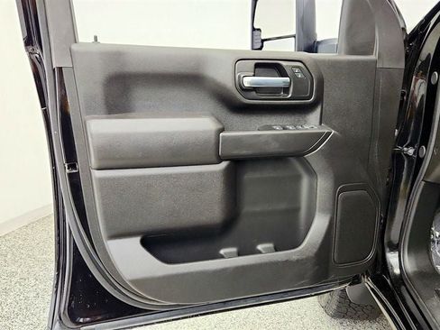 Used 2025 Chevrolet Silverado 2500 Custom w/ Custom Blackout Package AWD/4WD image 11