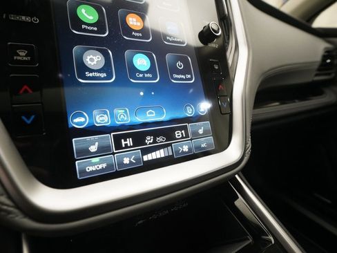 Used 2025 Subaru Outback Limited image 22