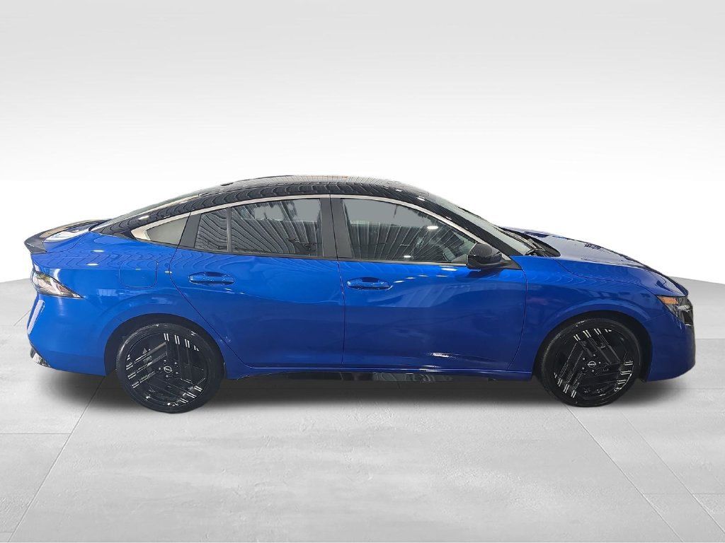 Used 2026 Nissan Sentra SR w/ SR All Weather Package FWD image 6