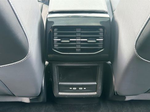 Used 2023 Volkswagen ID.4 Pro S AWD/4WD image 27