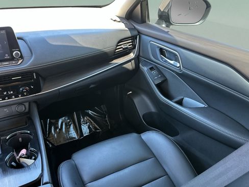 Certified 2021 Nissan Rogue SL FWD image 15