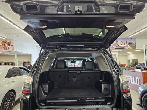 Used 2018 Toyota 4Runner Limited image 40