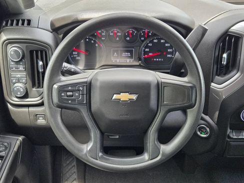 Used 2022 Chevrolet Silverado 1500 Custom AWD/4WD image 18