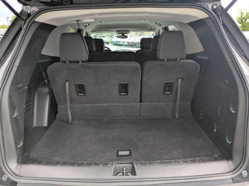 Used 2020 Chevrolet Traverse LS image 7