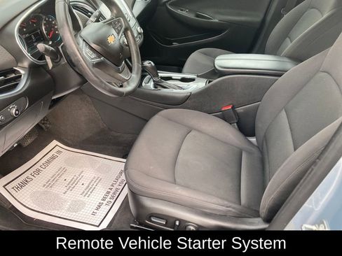 Used 2017 Chevrolet Malibu LT image 12