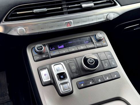 Used 2021 Hyundai Palisade Limited image 32