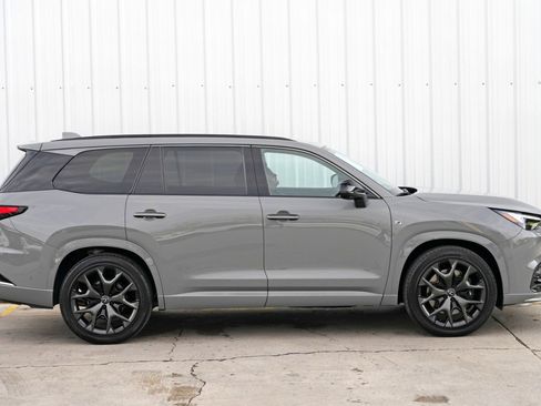 Used 2024 Lexus TX 500h AWD w/ Technology Package image 54