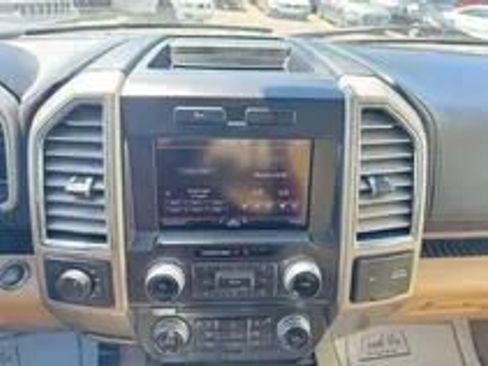 Used 2015 Ford F150 Lariat w/ Equipment Group 502A Luxury AWD/4WD image 12