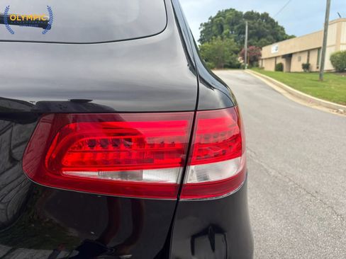 Used 2017 Mercedes-Benz GLC 300 w/ Premium 1 Package image 13