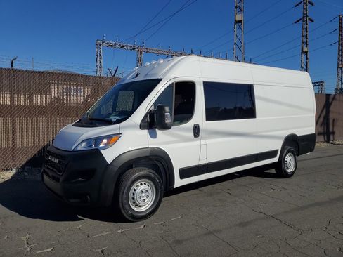 New 2026 RAM ProMaster 3500 w/ Crew Van Package FWD image 8