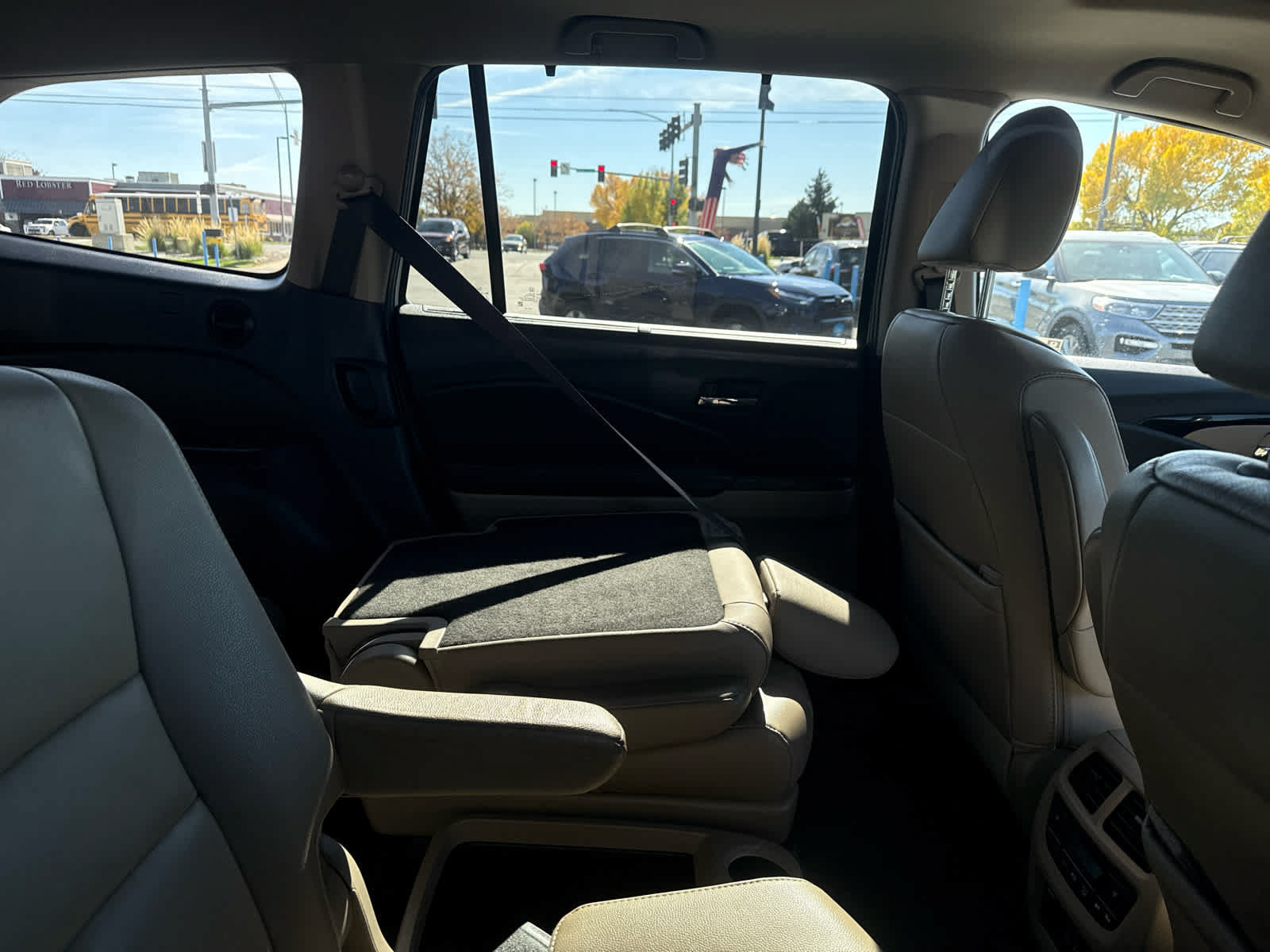 Used 2019 Honda Pilot Touring image 5