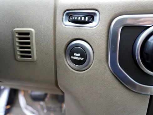 Used 2015 Land Rover LR4 HSE LUX image 22