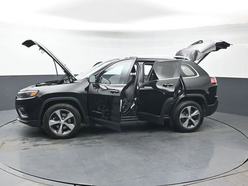 Used 2019 Jeep Cherokee Limited image 47